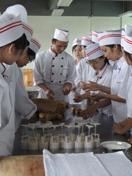 巧手迎中秋，匠心傳文化——廣州工程技術職業(yè)學院餐飲管理學院學子自制月餅迎佳節(jié)